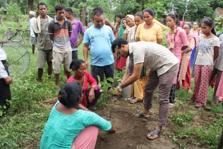 Enhancing livelihoods of climate vulnerable communities adjacent to Bardia National Park through fruit tree plantation in support of NELUMBO e.V.